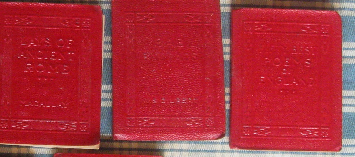 Vintage 1920’s Mini Books Red Leather Haas Little Luxart Antique Library Lot 16