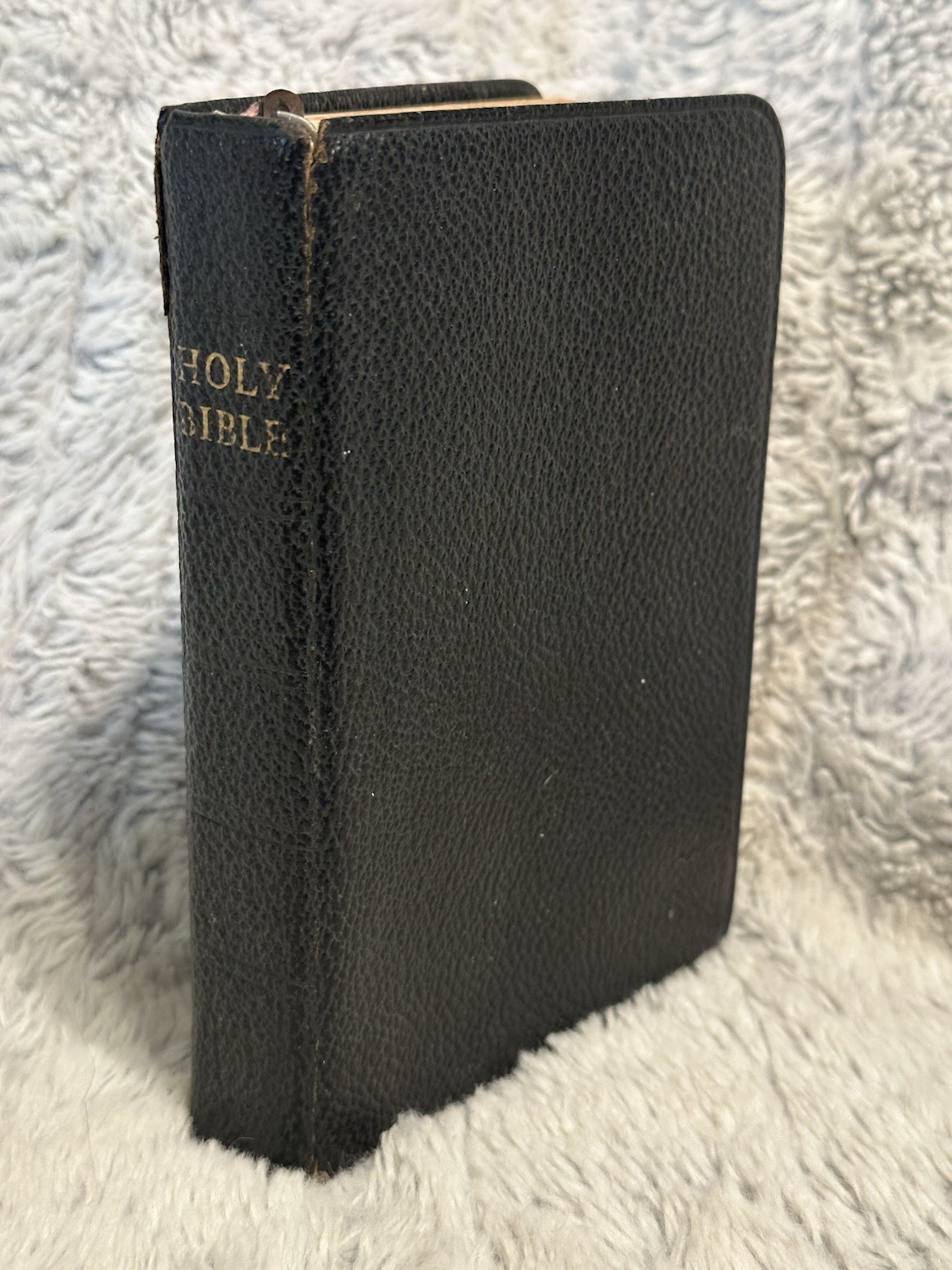 OXFORD SELF PRONOUNCING THE HOLY BIBLE KING JAMES VERSION VINTAGE THUMBED
