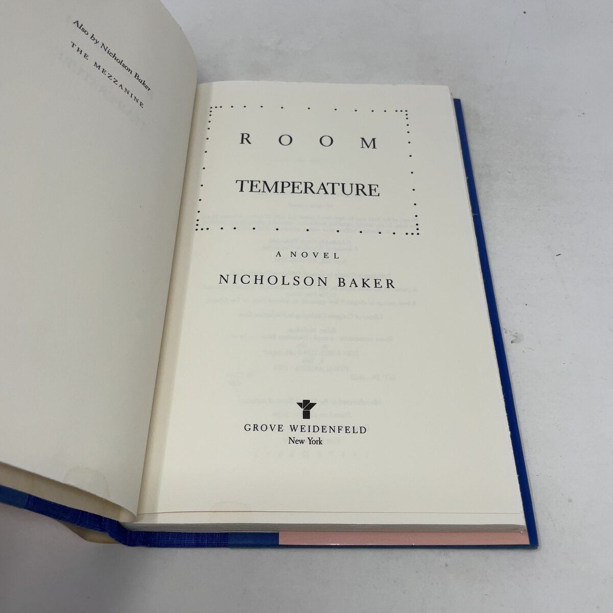 Room Temperature by Baker, Nicholson HC First Edition Like New 1990