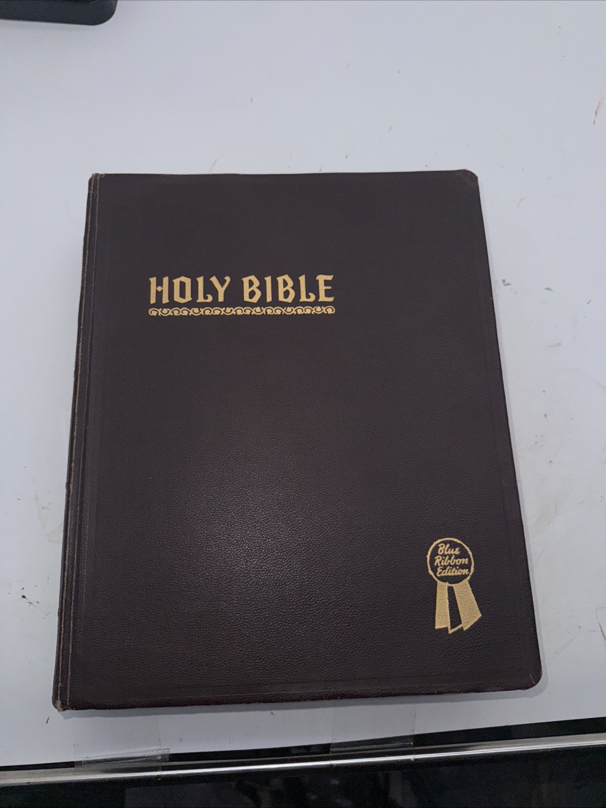 Holy Bible (The New Standard Alphabetical Indexed Bible, KJV) John A. Hertel Co.
