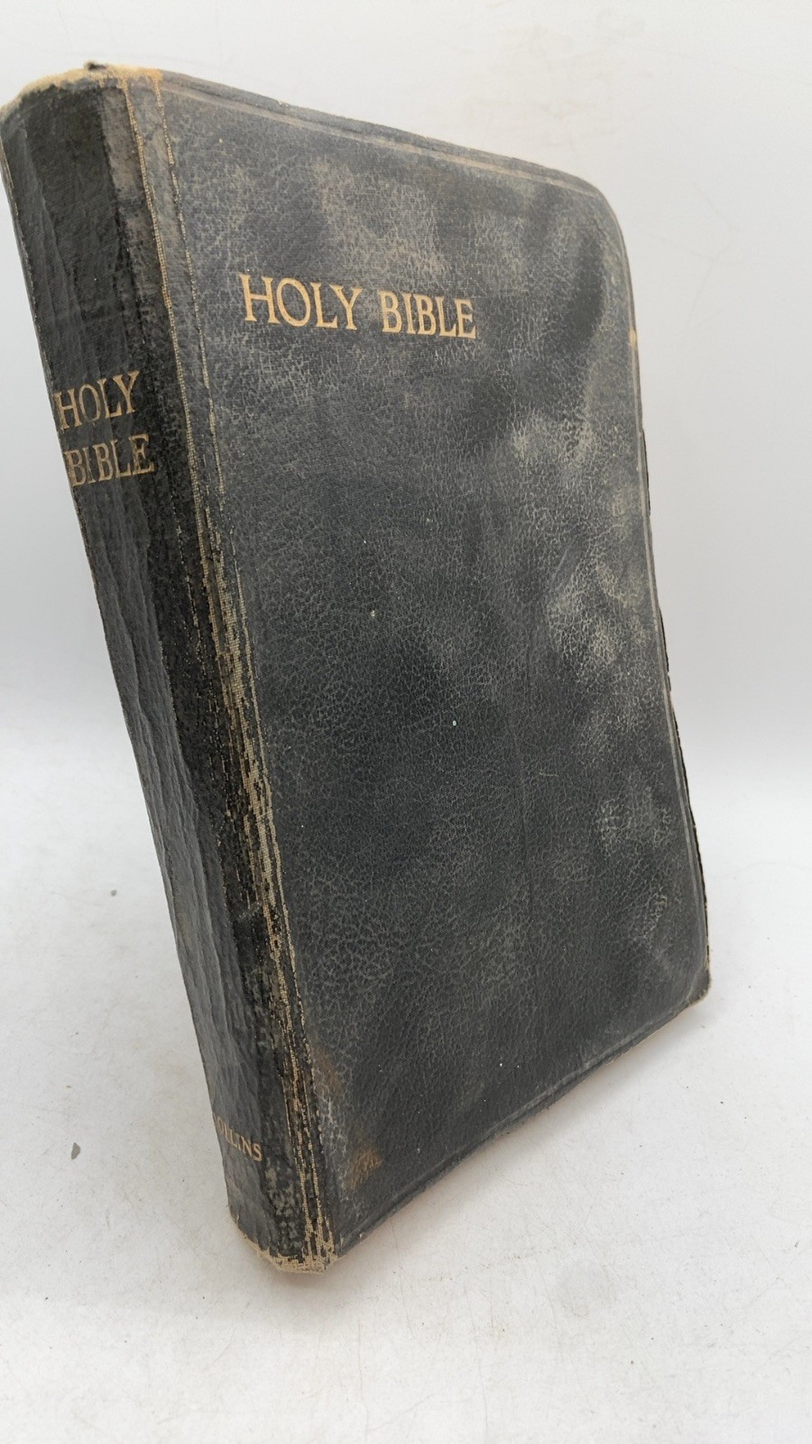 Holy Bible Hardcover Pica Bold 8vo Text 1958