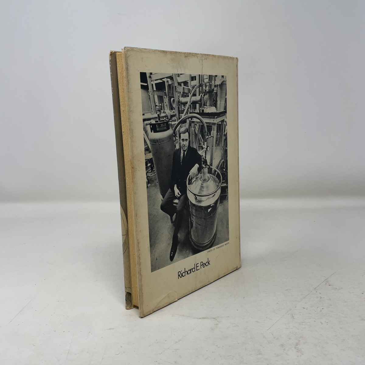 Final solution by Richard E. Peck HC First Edition Very Good 1973