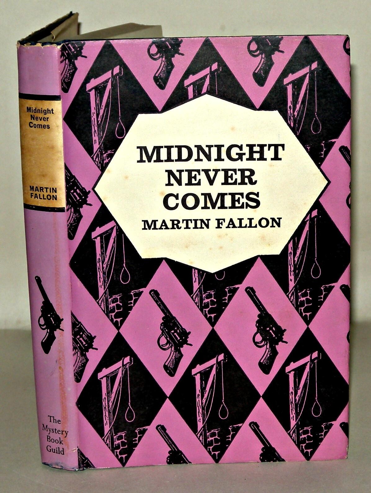 Midnight Never Comes 1968 Martin Fallon HB DJ Mystery Book Guild