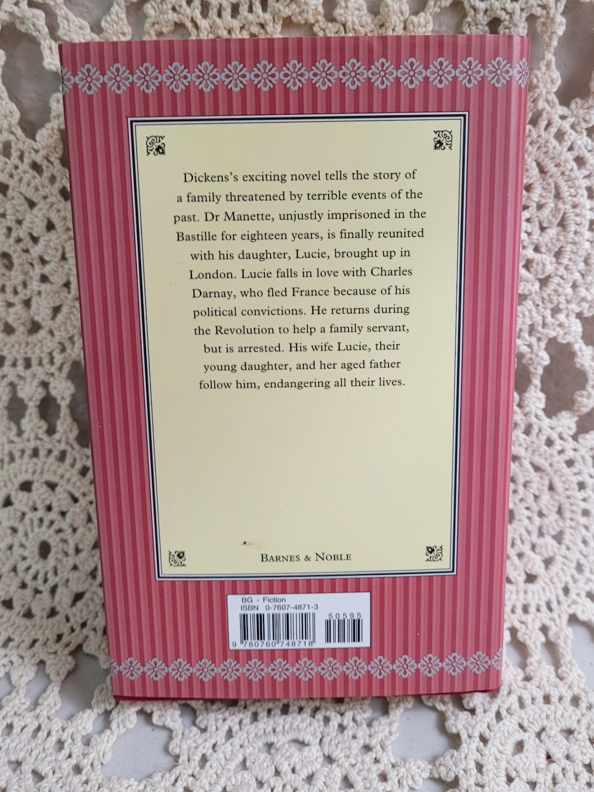 BARNES & NOBLE COLLECTORS LIBRARY COMPACT- A Tale of Two Cities