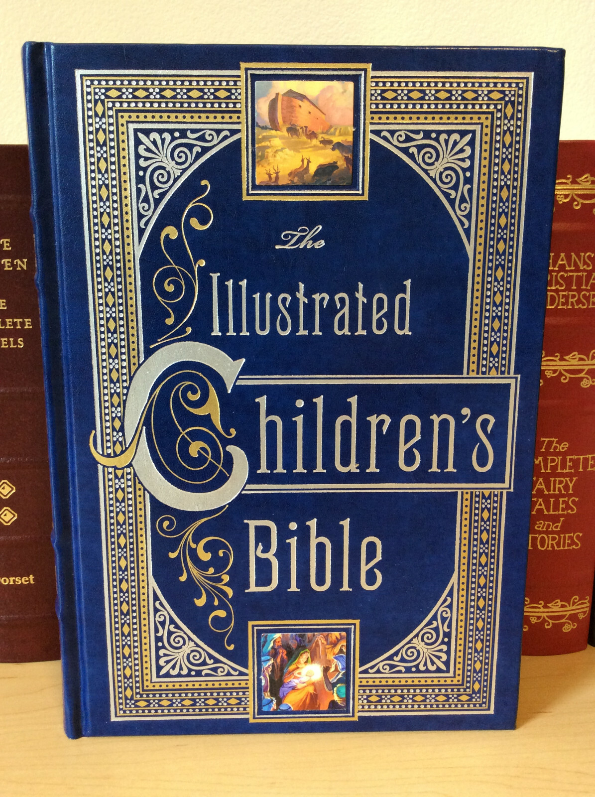 The Illustrated Children’s Bible – Leatherbound – Very Good