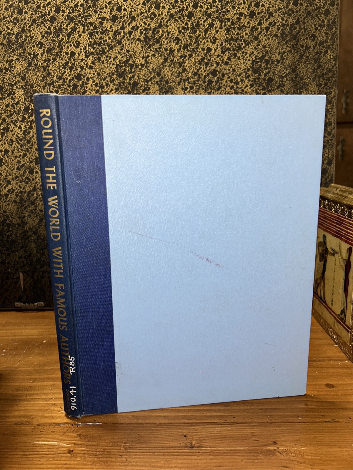 Lowell Thomas Round the World with Famous Authors 1958 HC K16