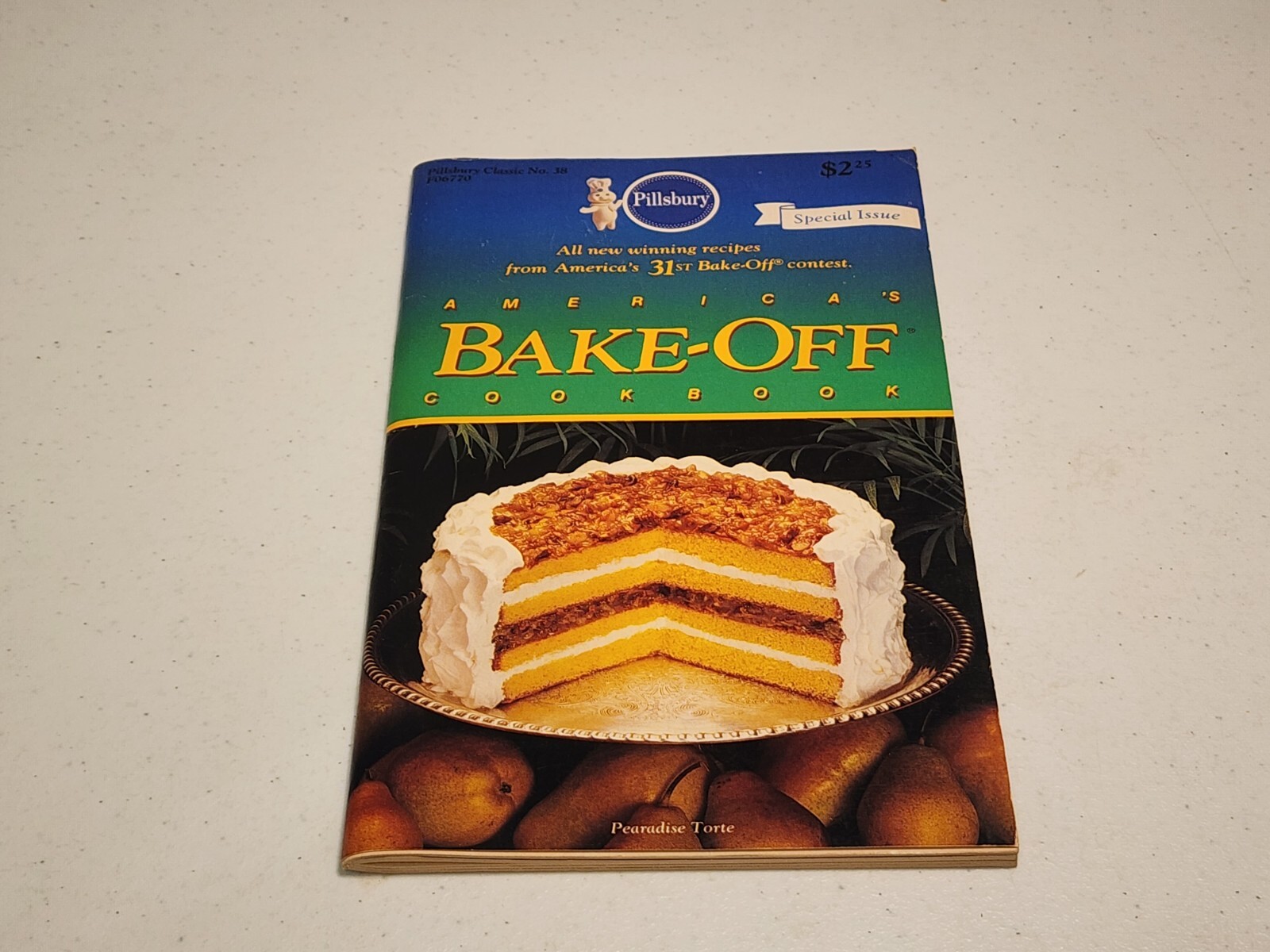 Pillsbury America’s 31’st Bake-Off Contest Cookbook Special Issue 1984