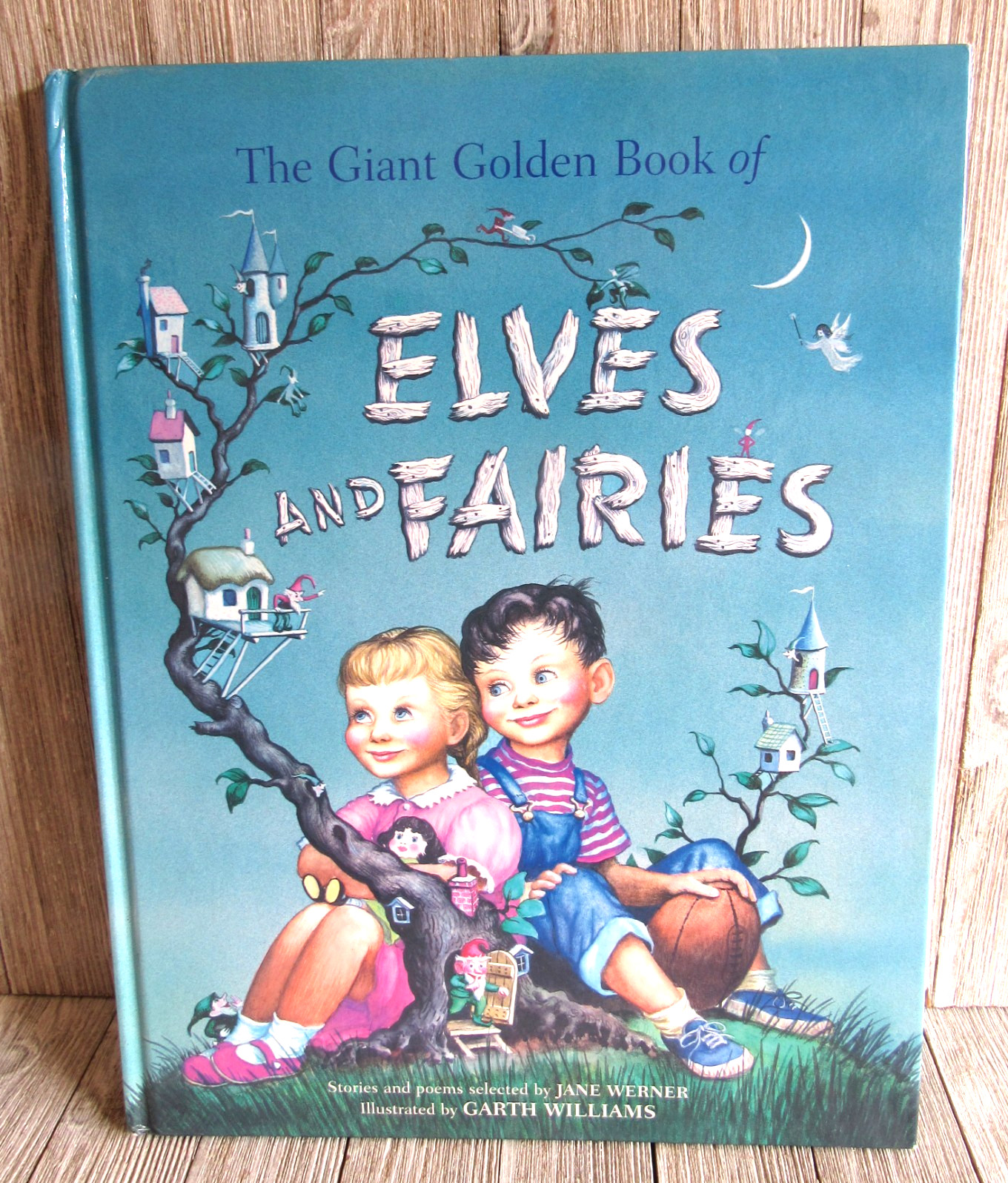 The Giant Golden Book of Elves and Faries 2008 Random House 1st Edition