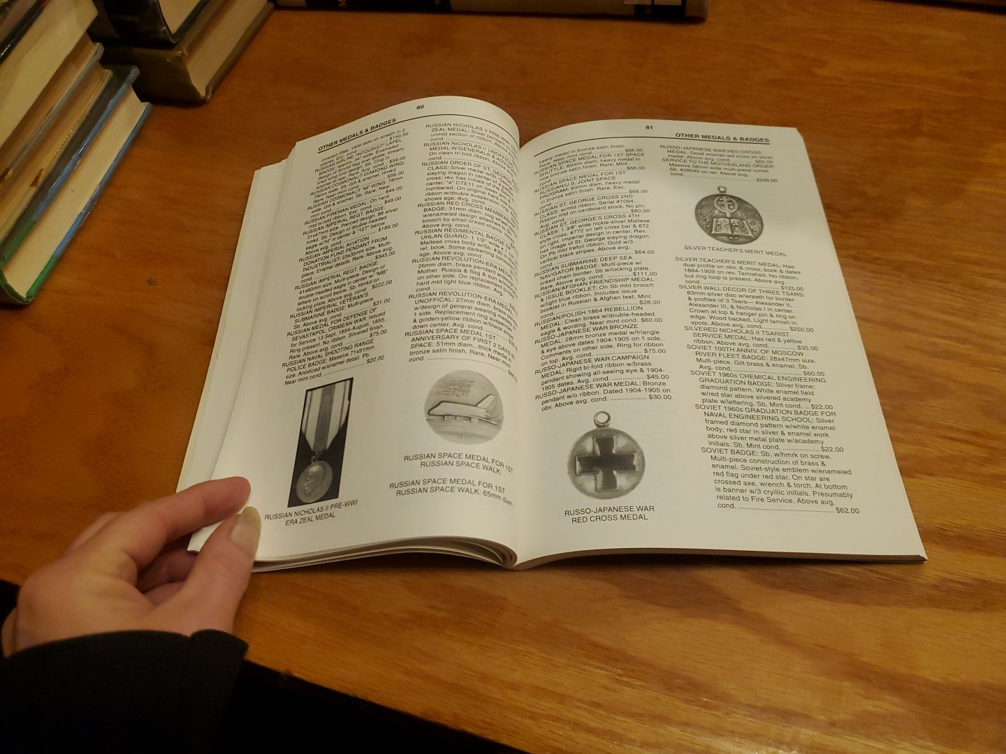 JAPANESE & OTHER FOREIGN MILITARY COLLECTIBLES PRICE GUIDE by Manion 1996 PB