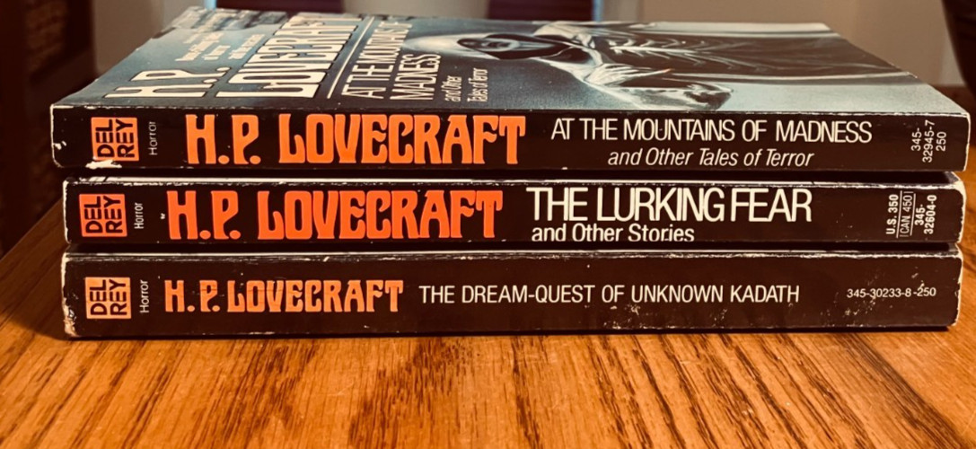 Vintage H.P. Lovecraft: Lot of 3 Horror PB – Mountains, Lurking, Dream-Quest